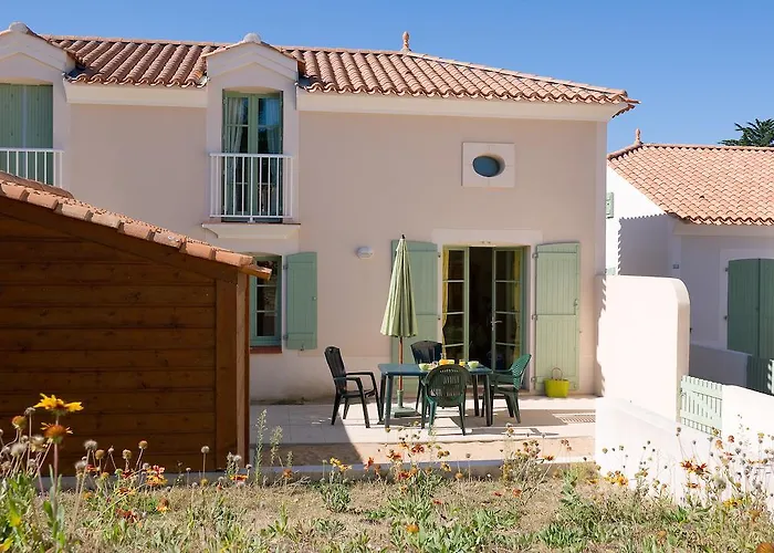 Madame Les Mas De Hilaire